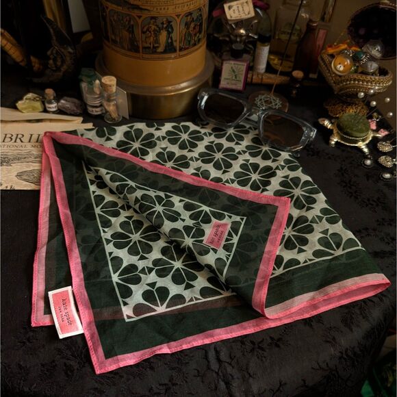 Kate Spade Silk Square Scarf Clover Floral Pattern Green Pink White Logo - Picture 1 of 6